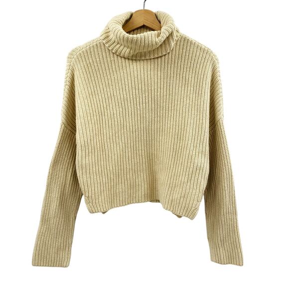 Abercrombbie & Fitch Cream Boxy Crop Turtleneck Sweater - Picture 1 of 5